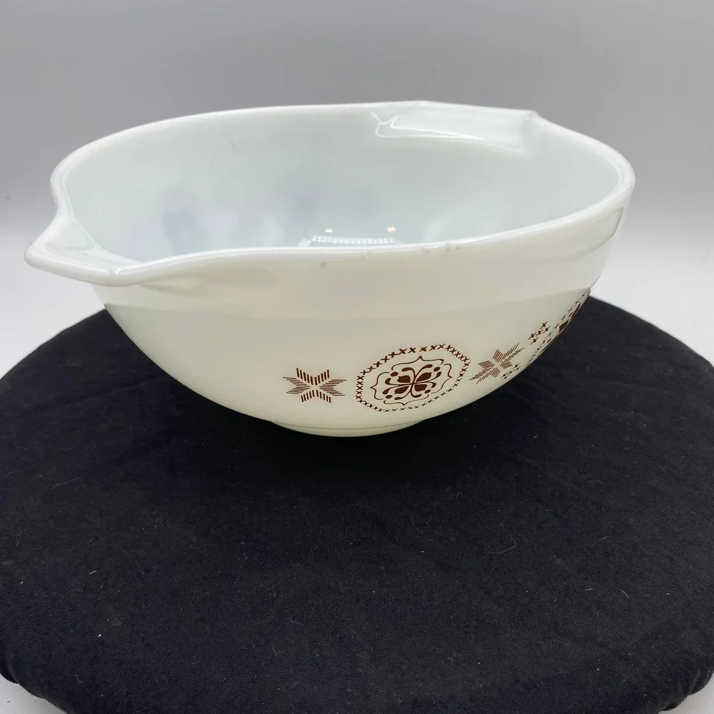 Vintage Pyrex Town Country 1.5 Qt Cinderella Mixing Bowl 442 Brown White Nesting